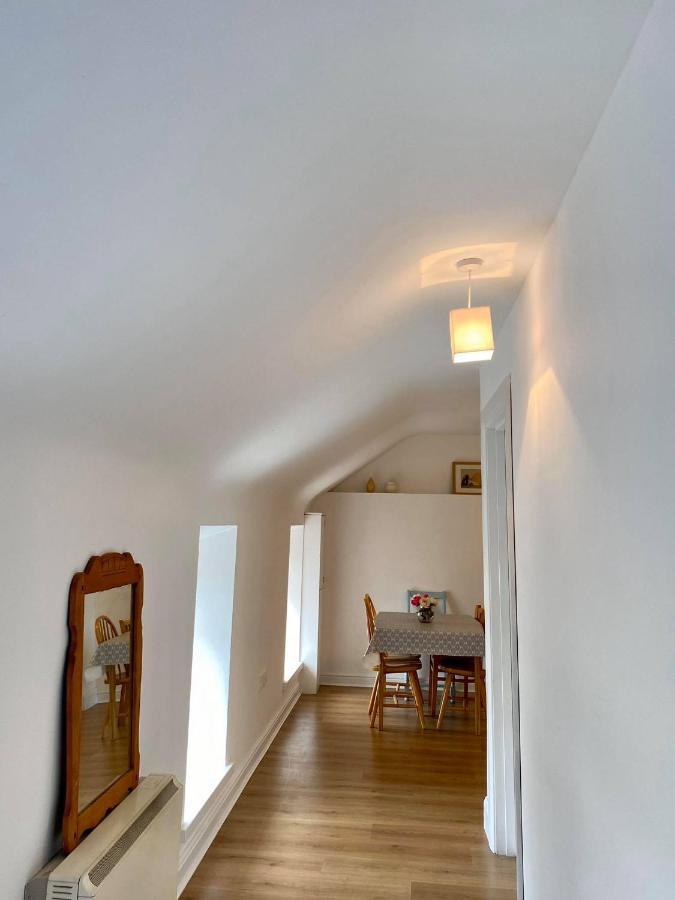 Room 1 Camp Street B&B อูคเทอราร์ด ภายนอก รูปภาพ