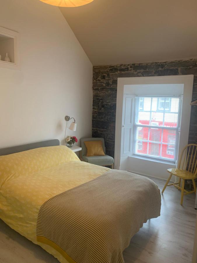 Room 1 Camp Street B&B อูคเทอราร์ด ภายนอก รูปภาพ